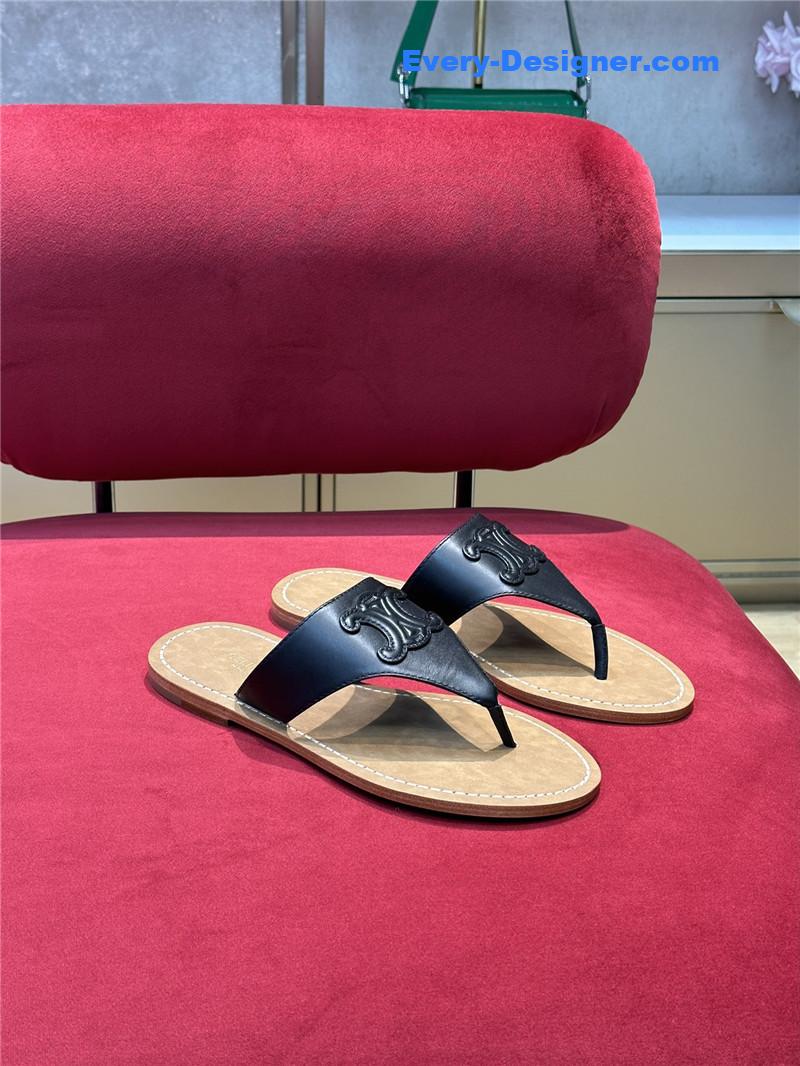 Ce1i*e arc de triomphe flip flops in leather