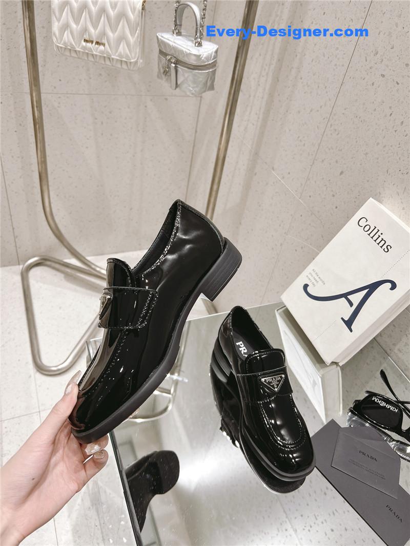 Pra*a patent leather loafers