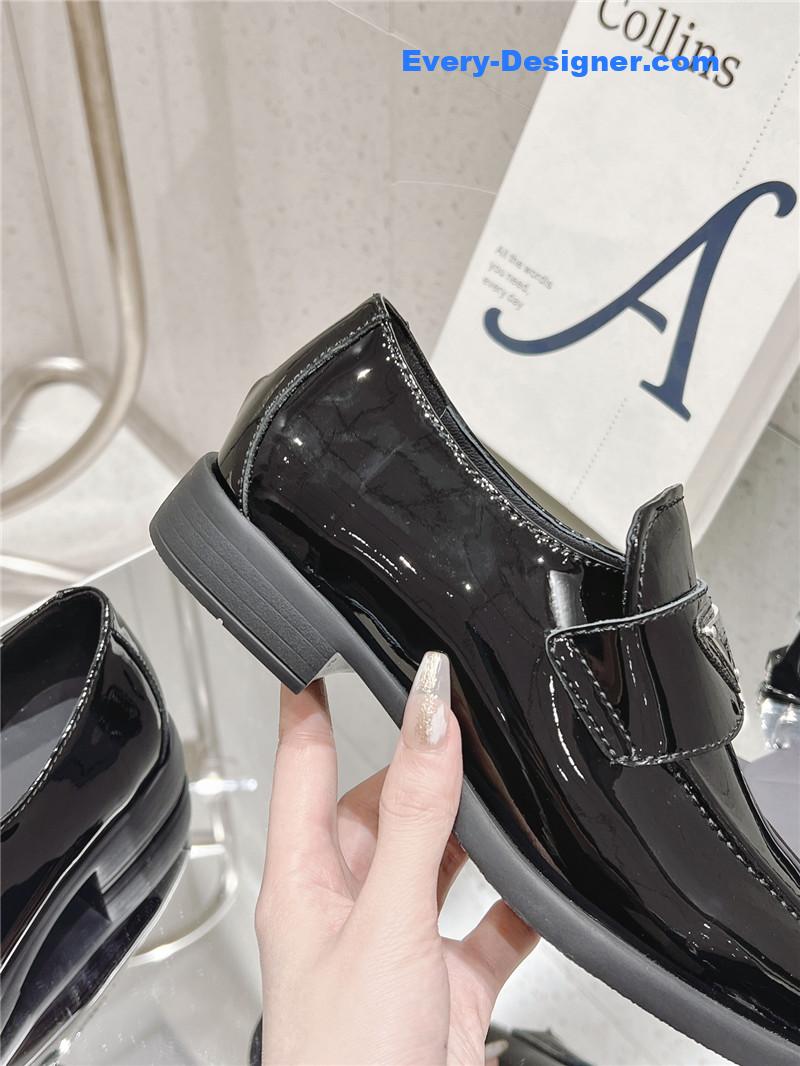 Pra*a patent leather loafers