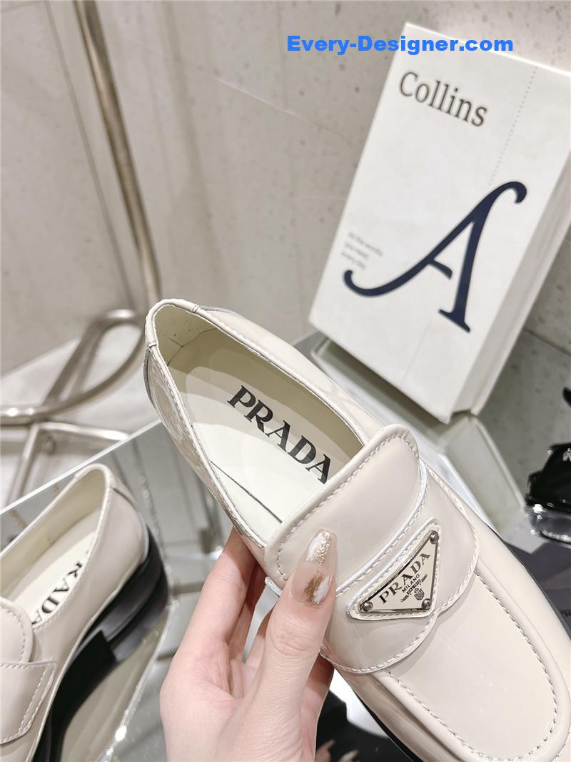 Pra*a patent leather loafers