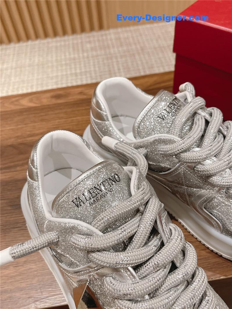 Va1e*ntin0 studded one stud low top sneakers