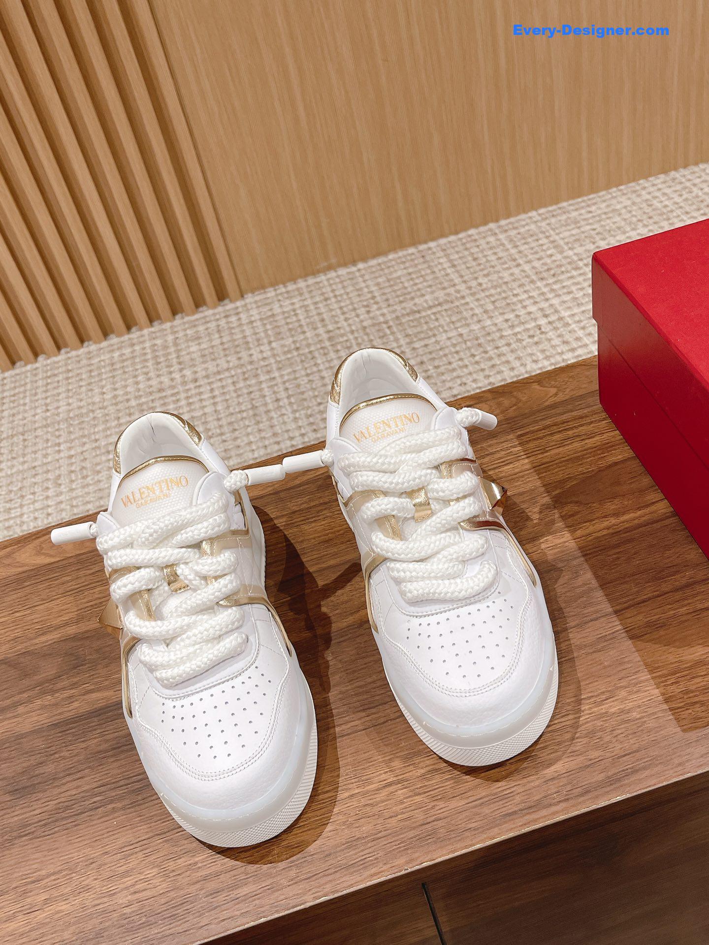 Va1e*ntin0 studded one stud low top sneakers