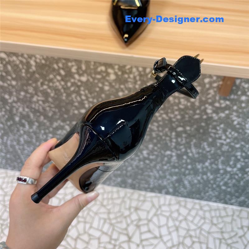 Va1e*ntin0 new high heel shoes