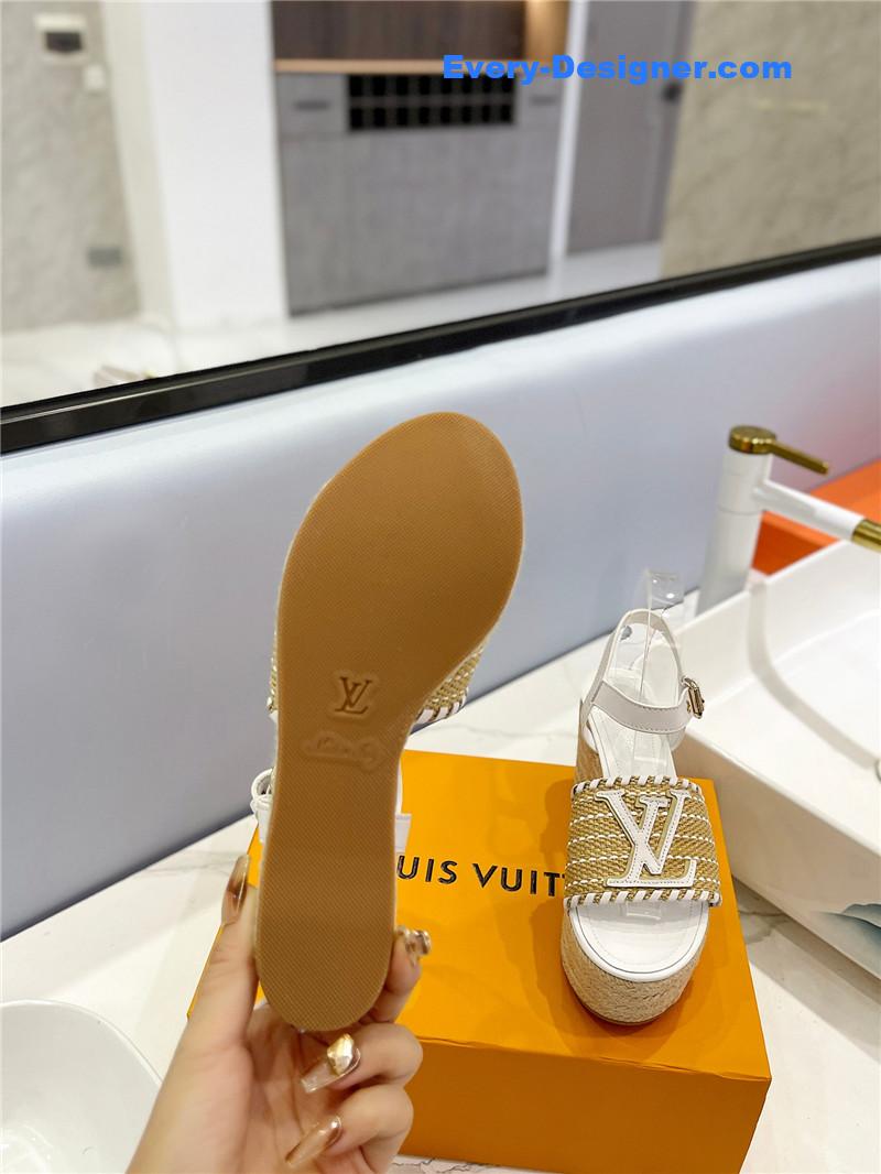 l0vis Vvtt0n lv platform sandals