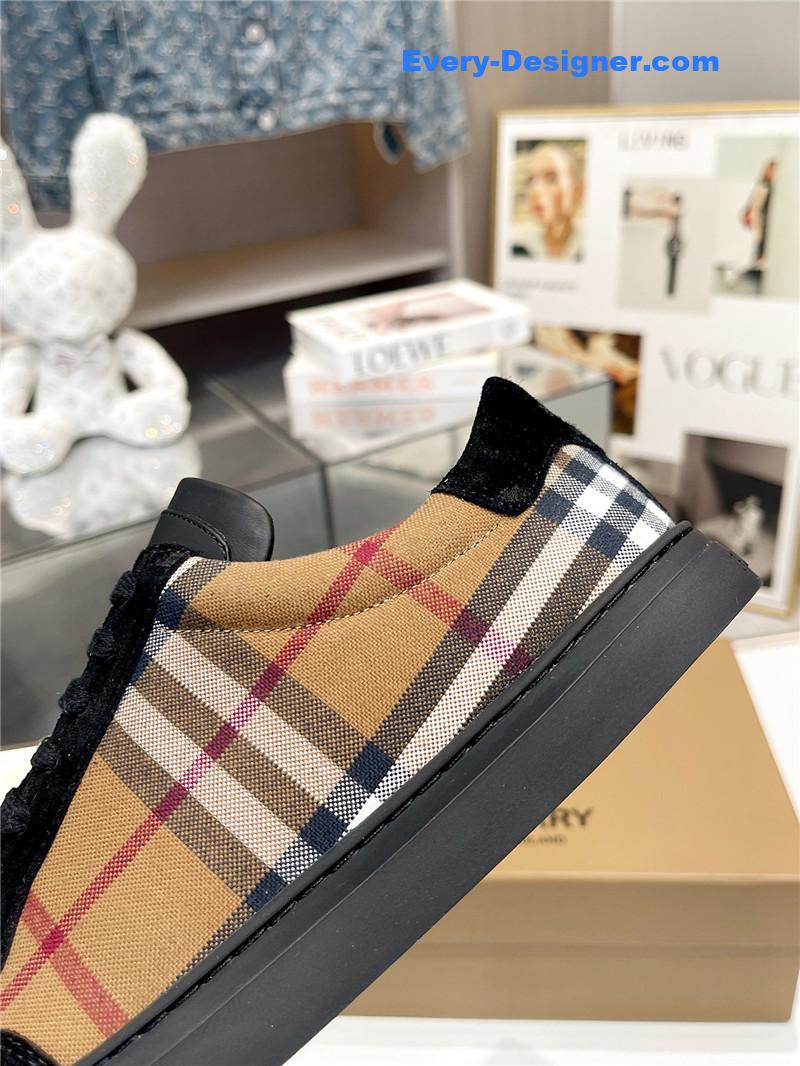 Bv*b*rry low top sneakers