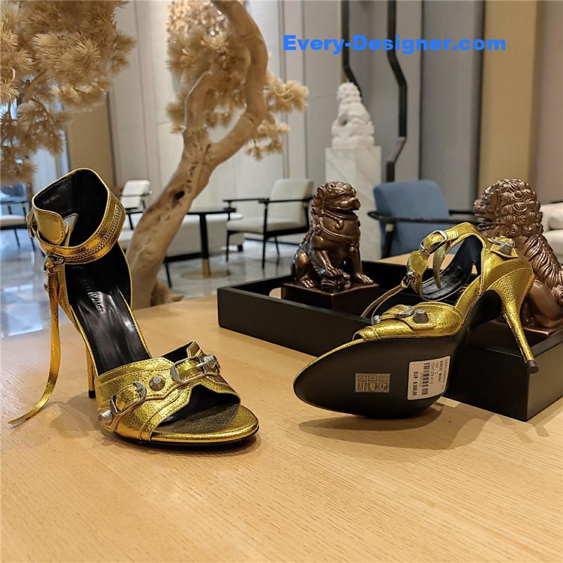 Ba1en*iaga studded fishmouth sandals