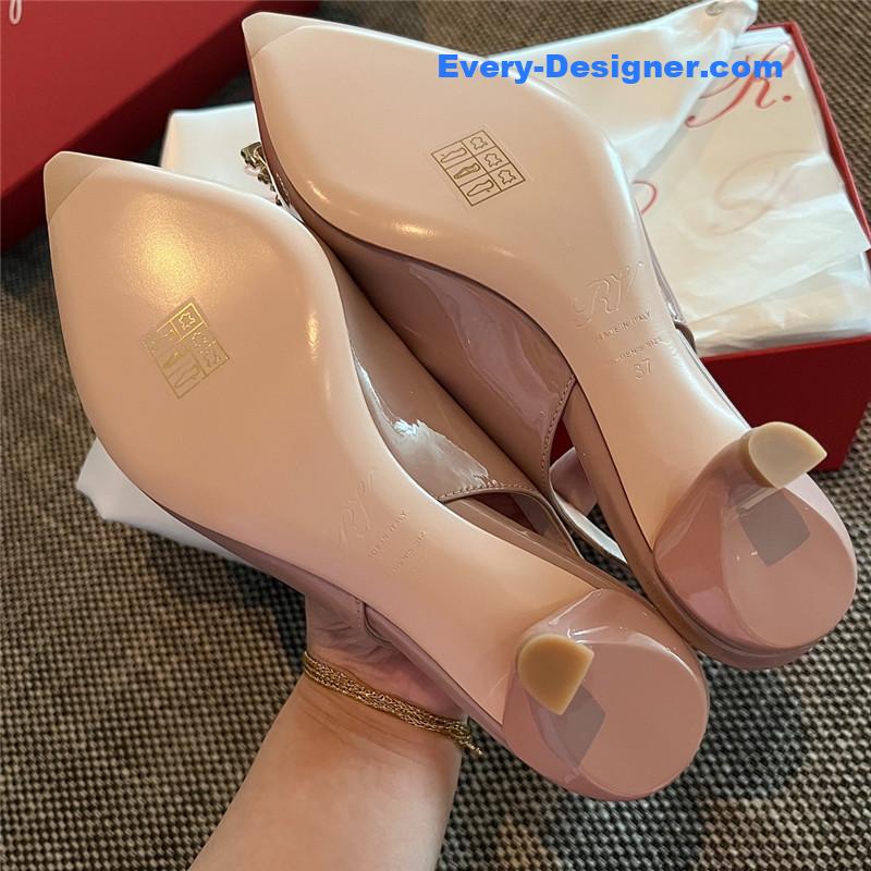 Roger vivier new side drill buckle high heels