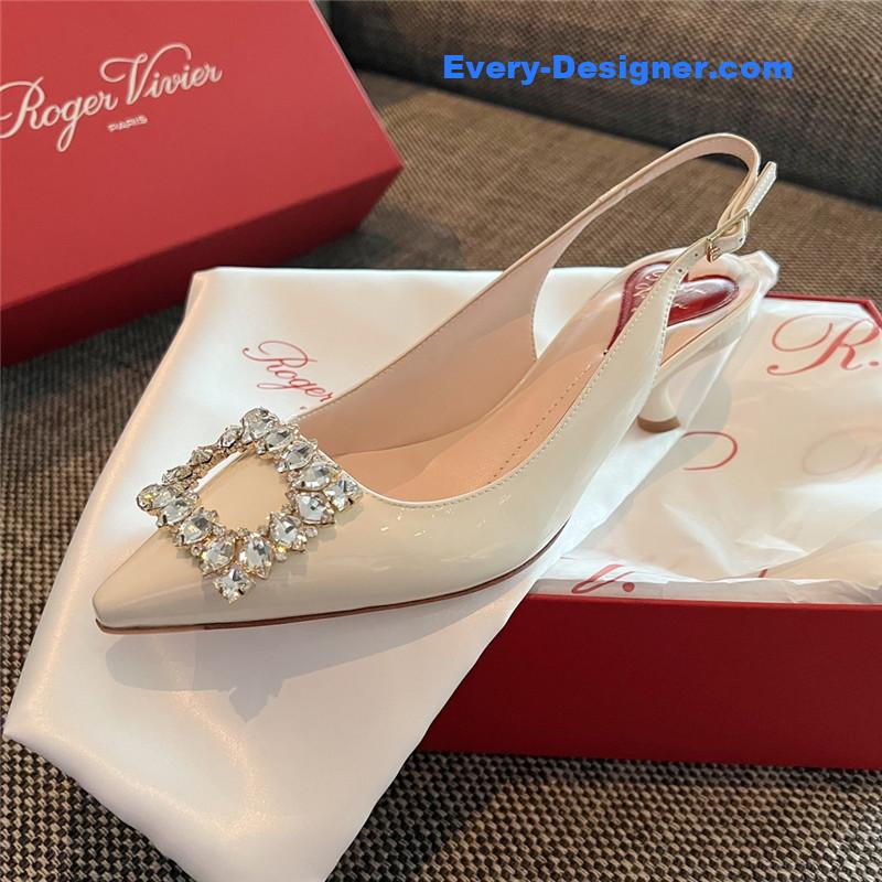 Roger vivier new side drill buckle high heels