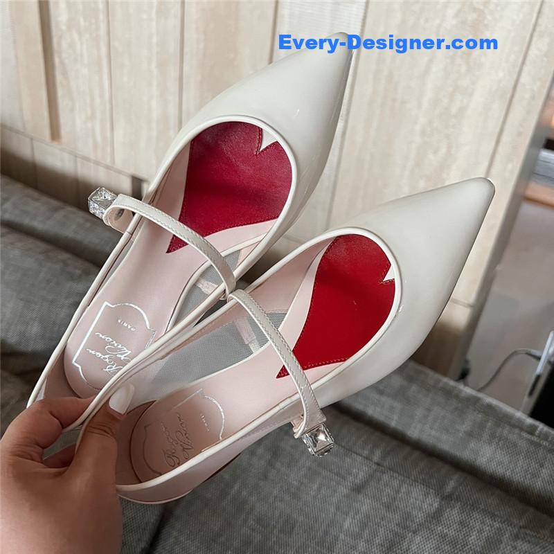 Roger vivier new side drill buckle high heels