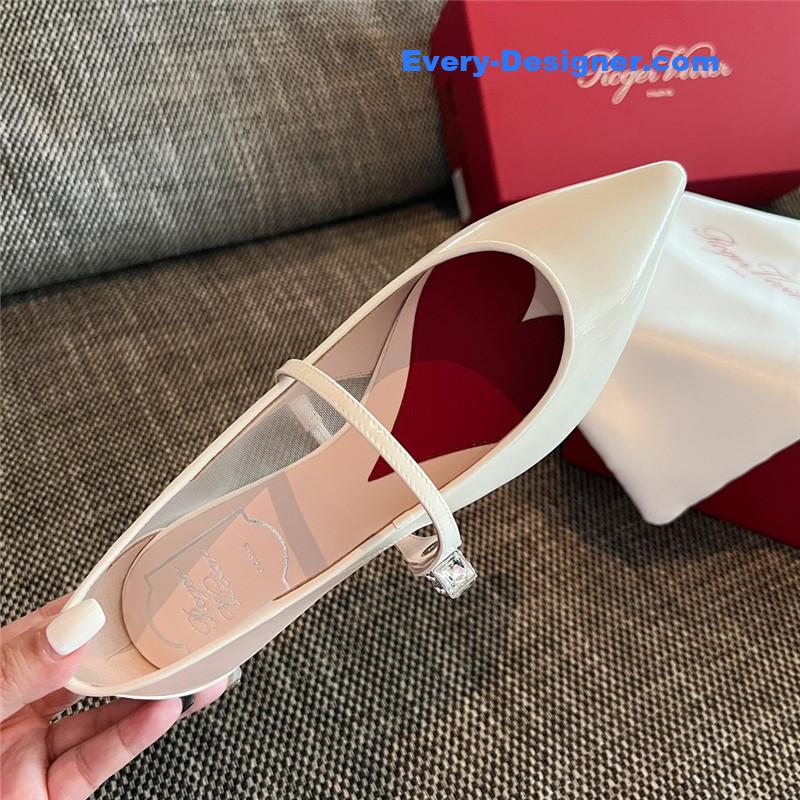 Roger vivier new side drill buckle high heels