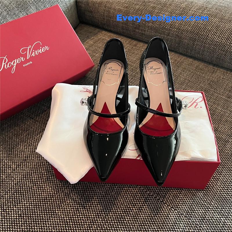 Roger vivier new side drill buckle high heels