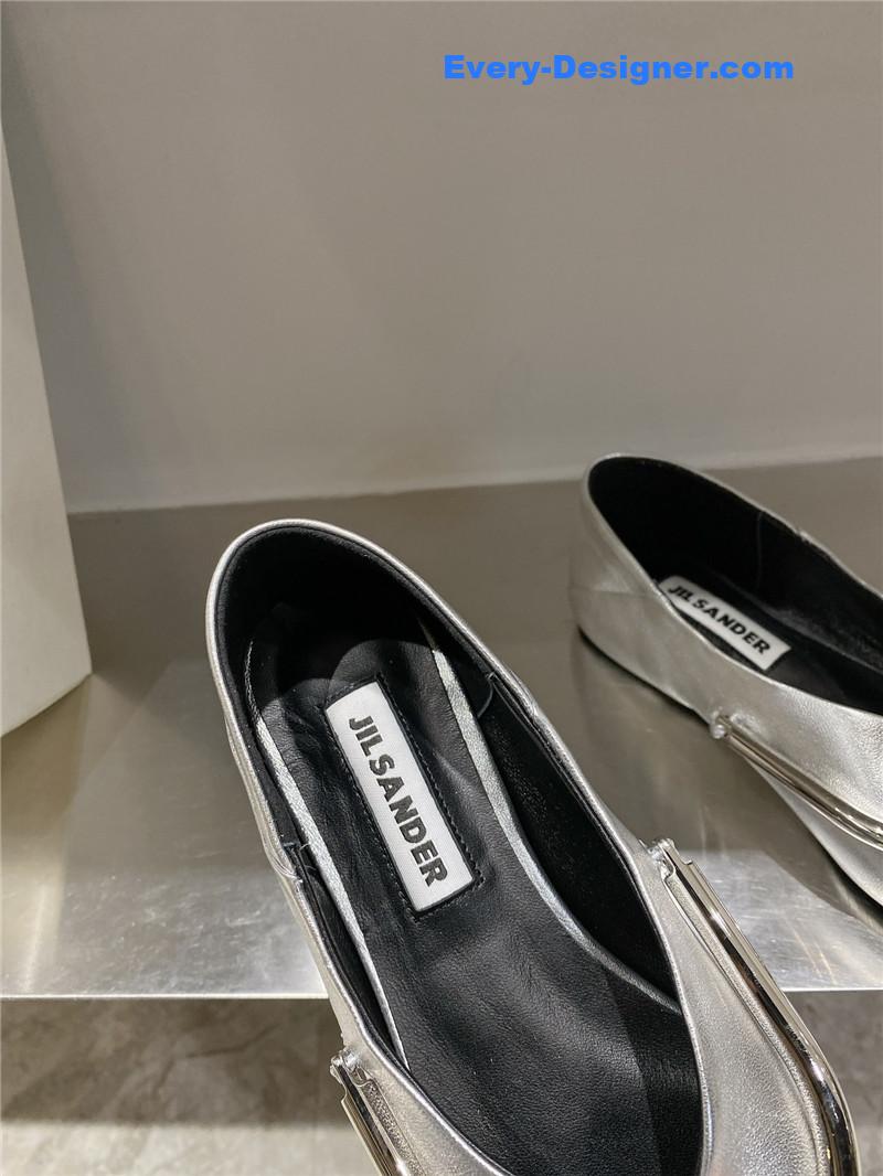 jil sander jil sander pointed toe flat retro buckle shoes