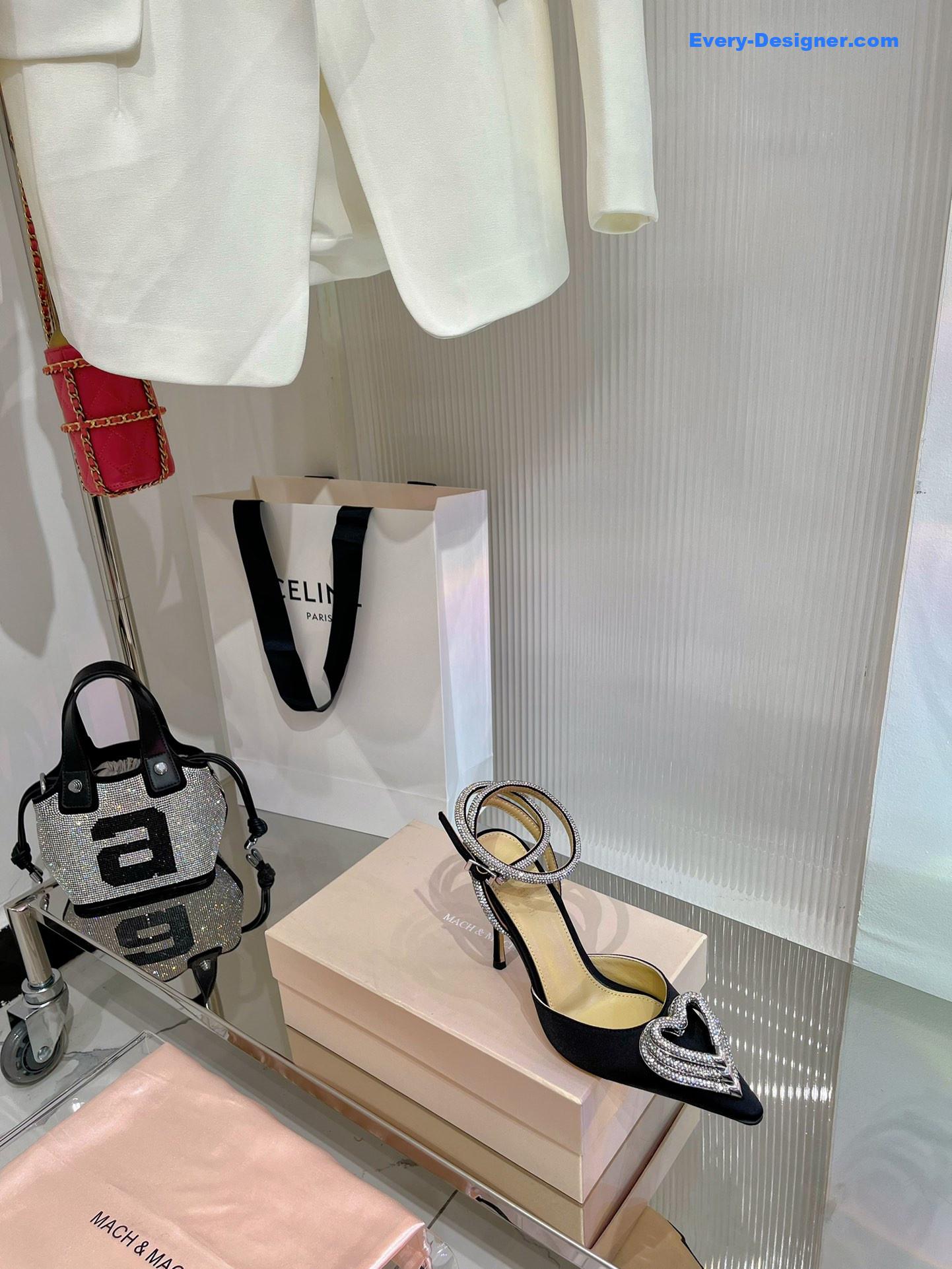 &   stunning princess shoes