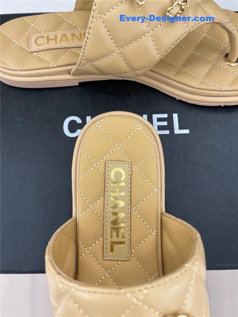 CC rhombus CC logo chain buckle flat slippers