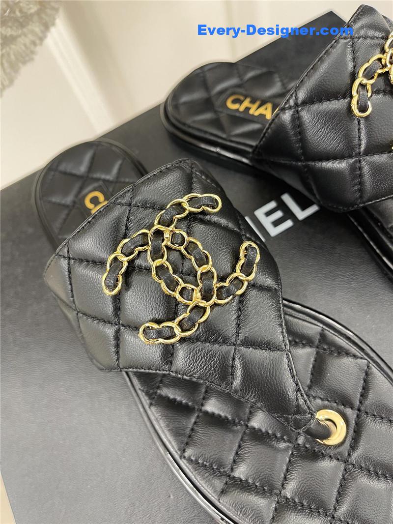 CC rhombus CC logo chain buckle flat slippers