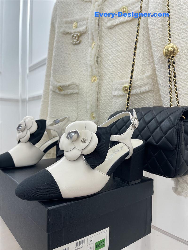 CC camellia bow chunky heel sandals