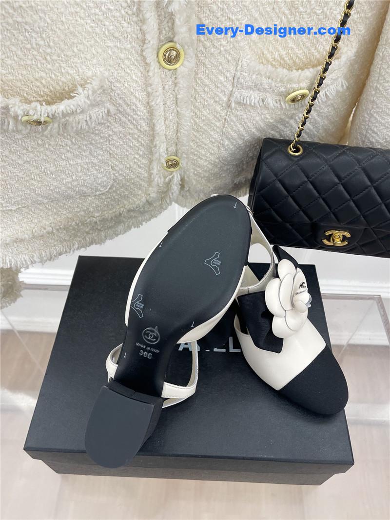 CC camellia bow chunky heel sandals