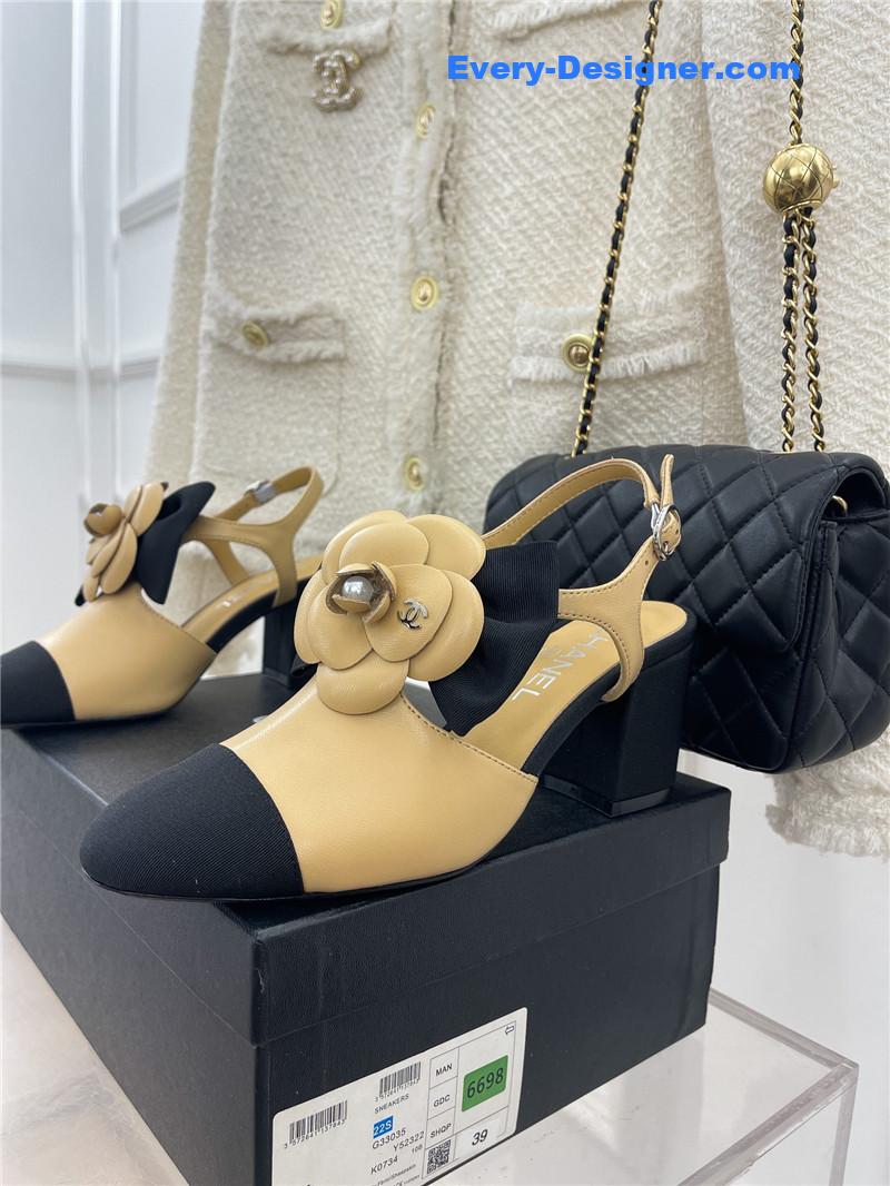 CC camellia bow chunky heel sandals