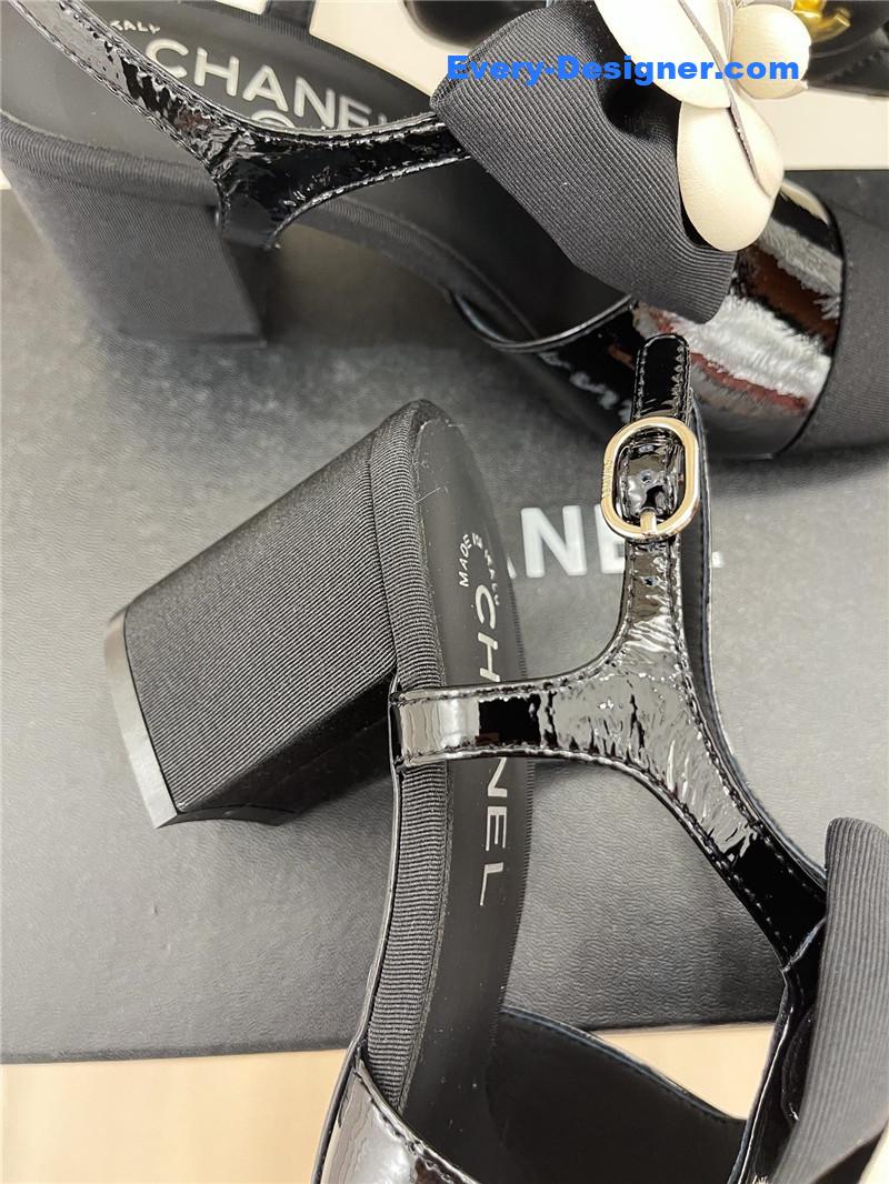 CC camellia bow chunky heel sandals