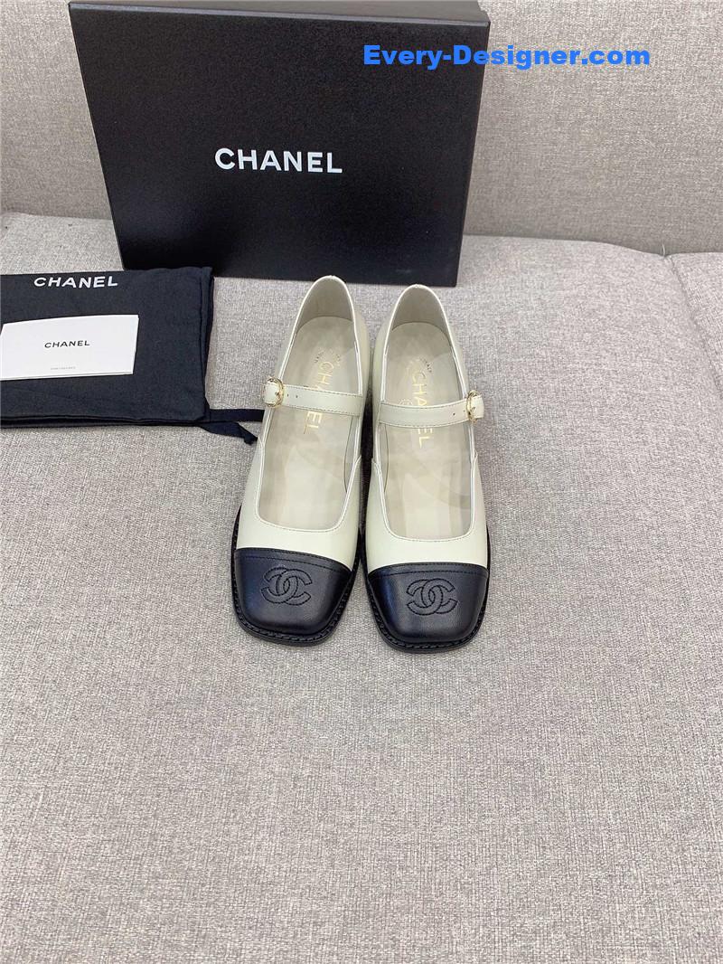 CC new thick heel square toe shoes