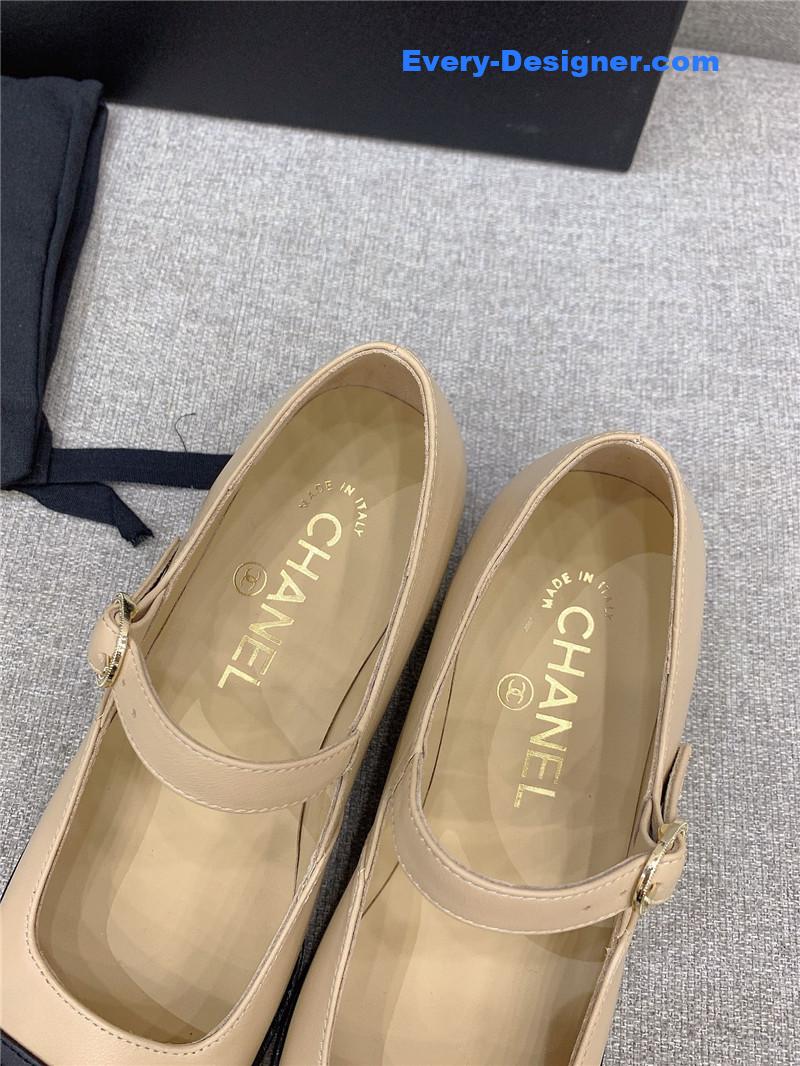 CC new thick heel square toe shoes