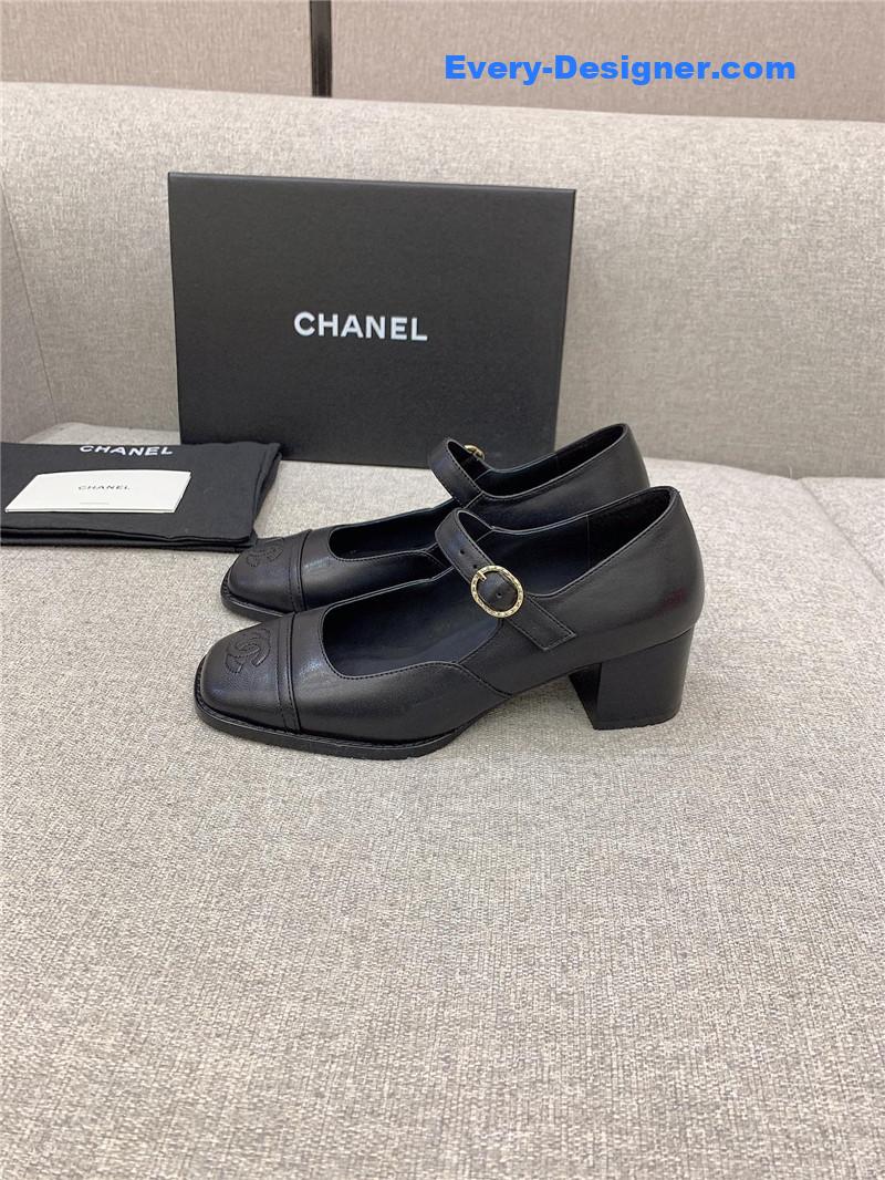 CC new thick heel square toe shoes