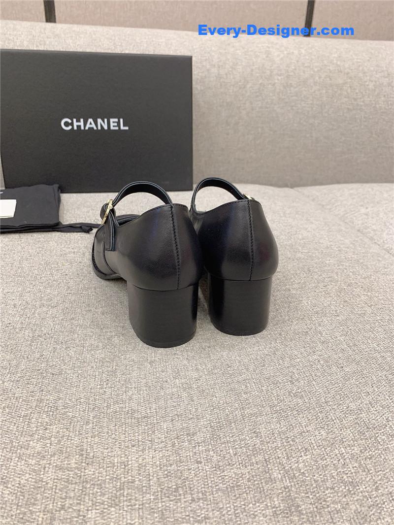 CC new thick heel square toe shoes