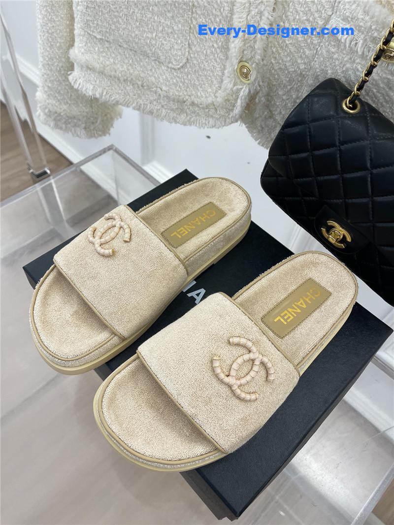 CC rhombus CC logo platform slippers