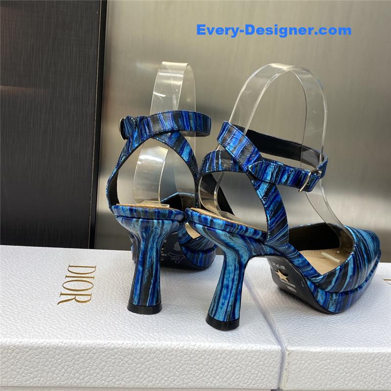 D10r metal buckle platform muller women’s sandals