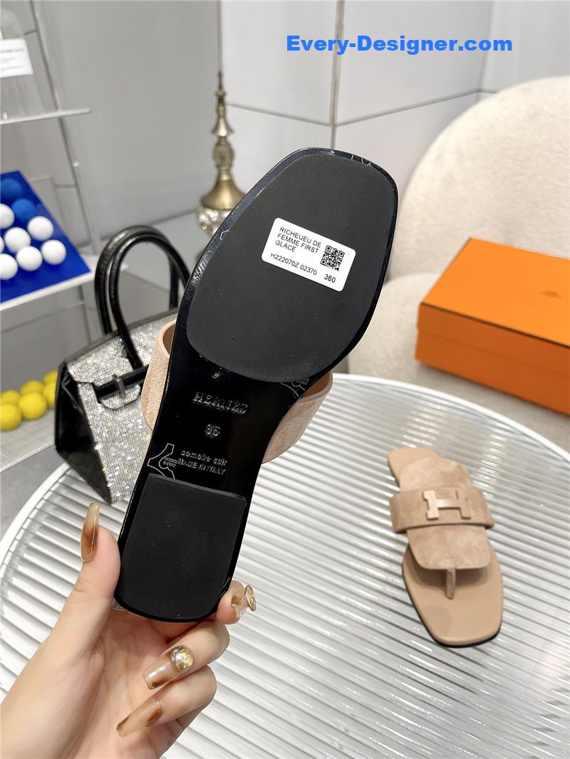 H**me5 classic h buckle sandals