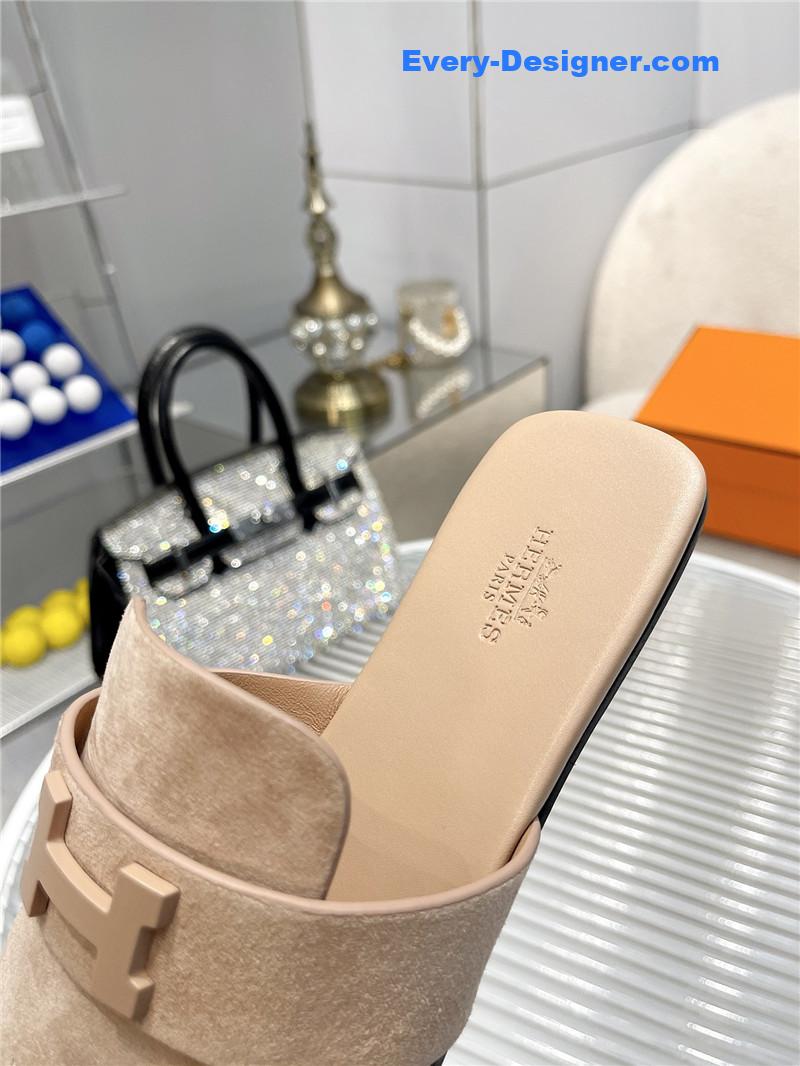 H**me5 classic h buckle sandals