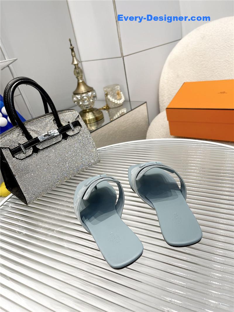 H**me5 classic h buckle sandals