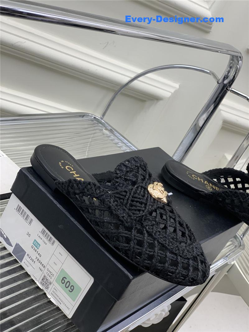 CC hollow Roman slippers