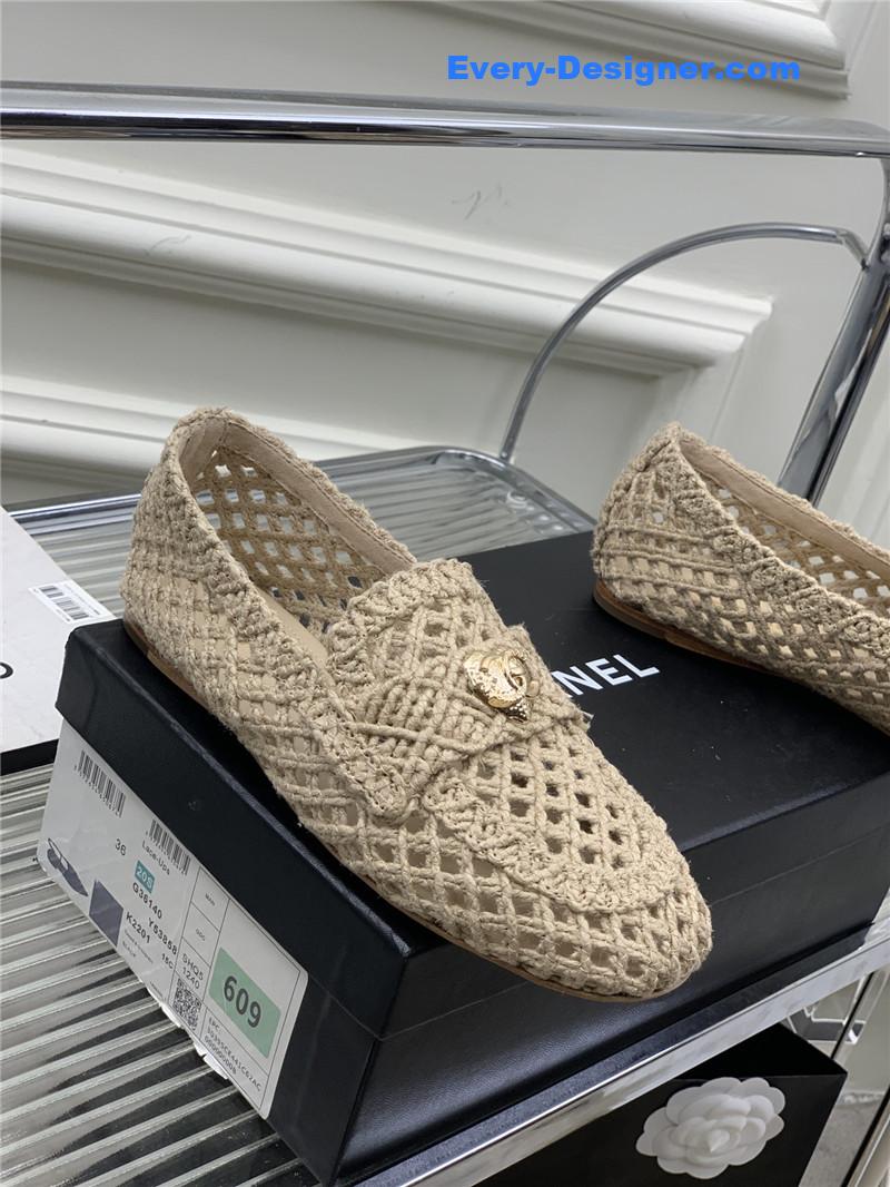 CC hollow Roman slippers