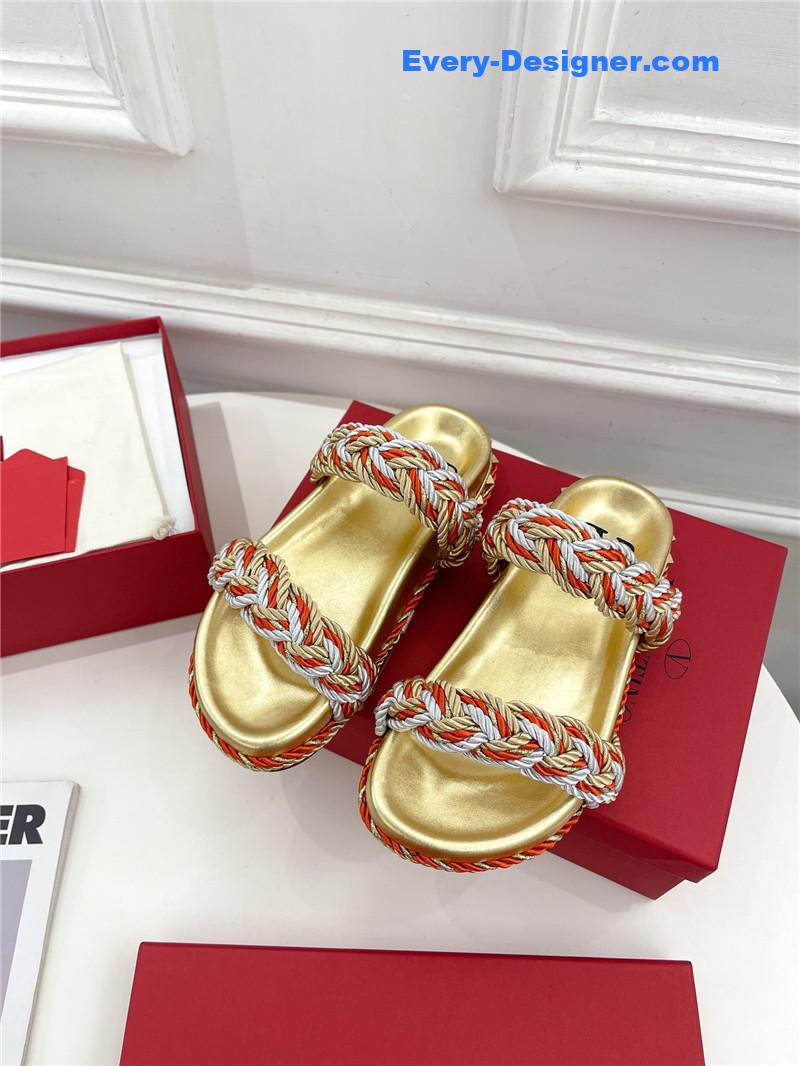 Va1e*ntin0 hand woven slippers