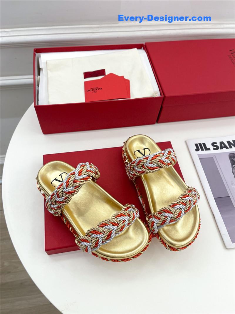 Va1e*ntin0 hand woven slippers