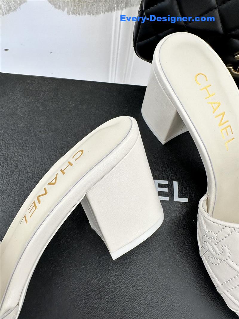 CC rhombus CC logo chunky heel slippers