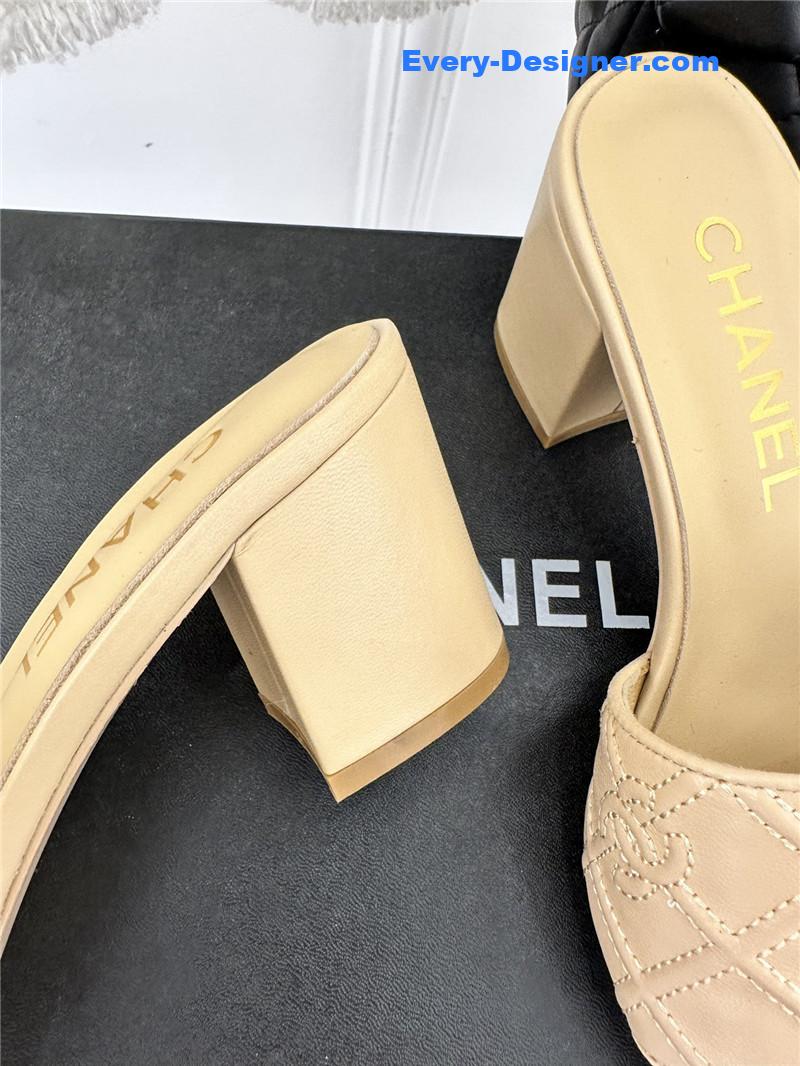 CC rhombus CC logo chunky heel slippers