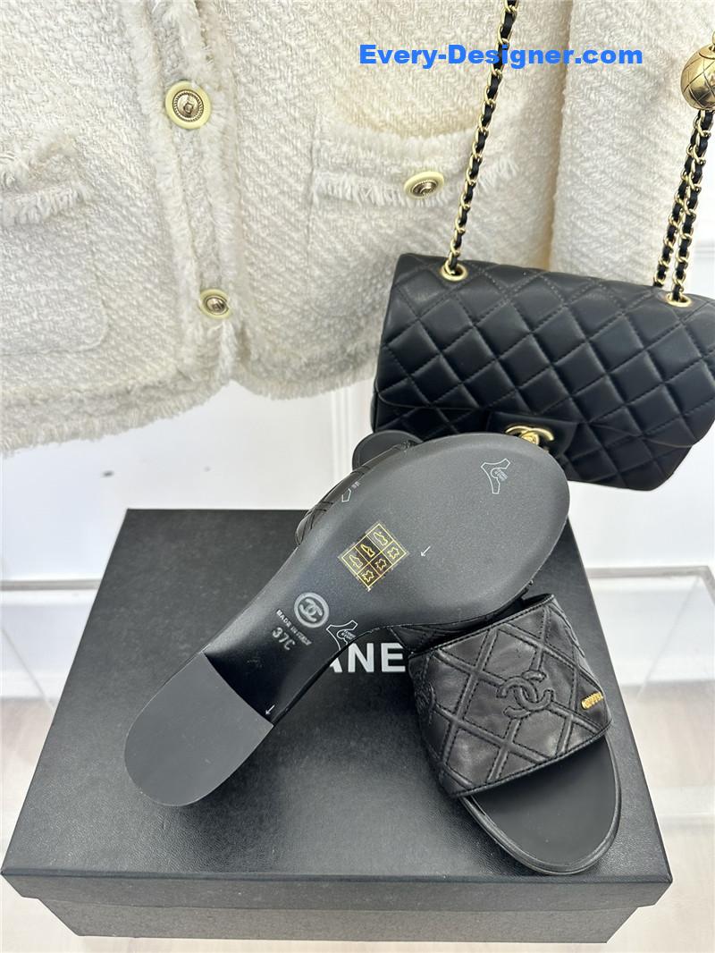 CC rhombus CC logo chunky heel slippers