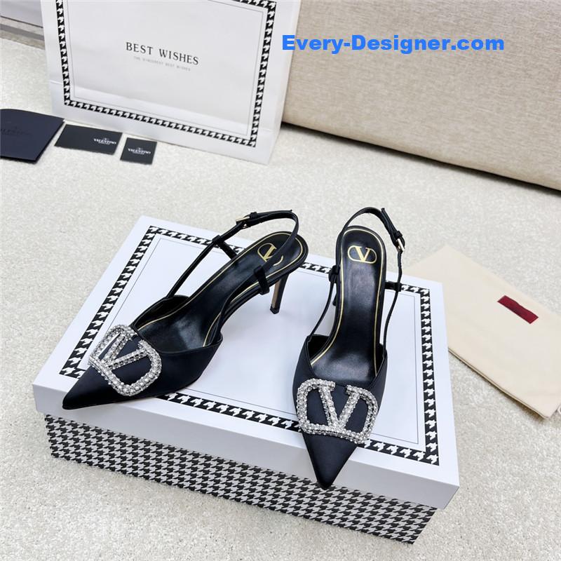Va1e*ntin0 leather buckle pumps