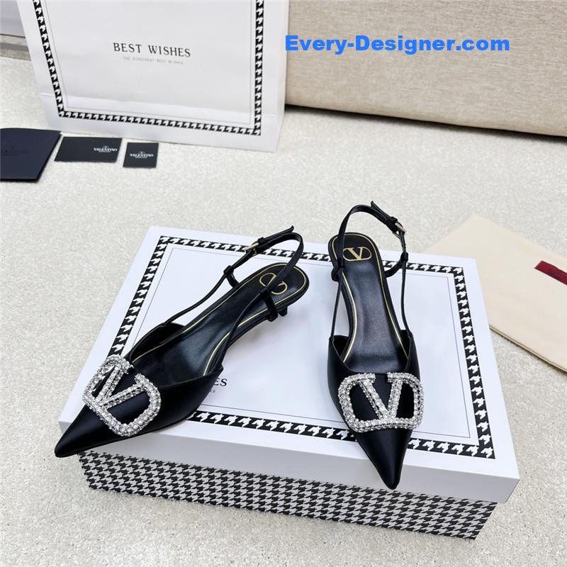 Va1e*ntin0 leather buckle pumps