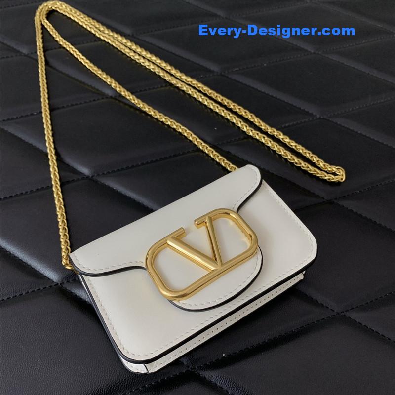 Va1e*ntin0 v logo leather bag