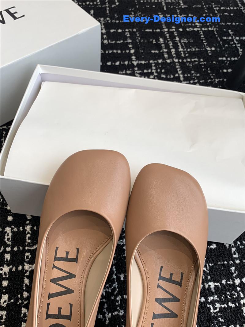 loewe round toe vase heel shoes