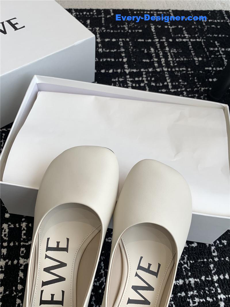 loewe round toe vase heel shoes