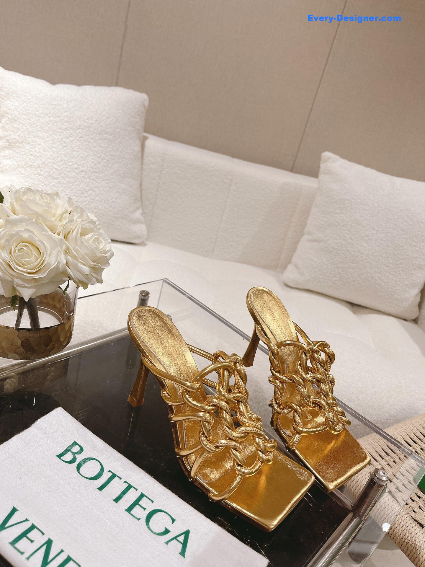 b0tt*ga Ven*ta handwoven sandals