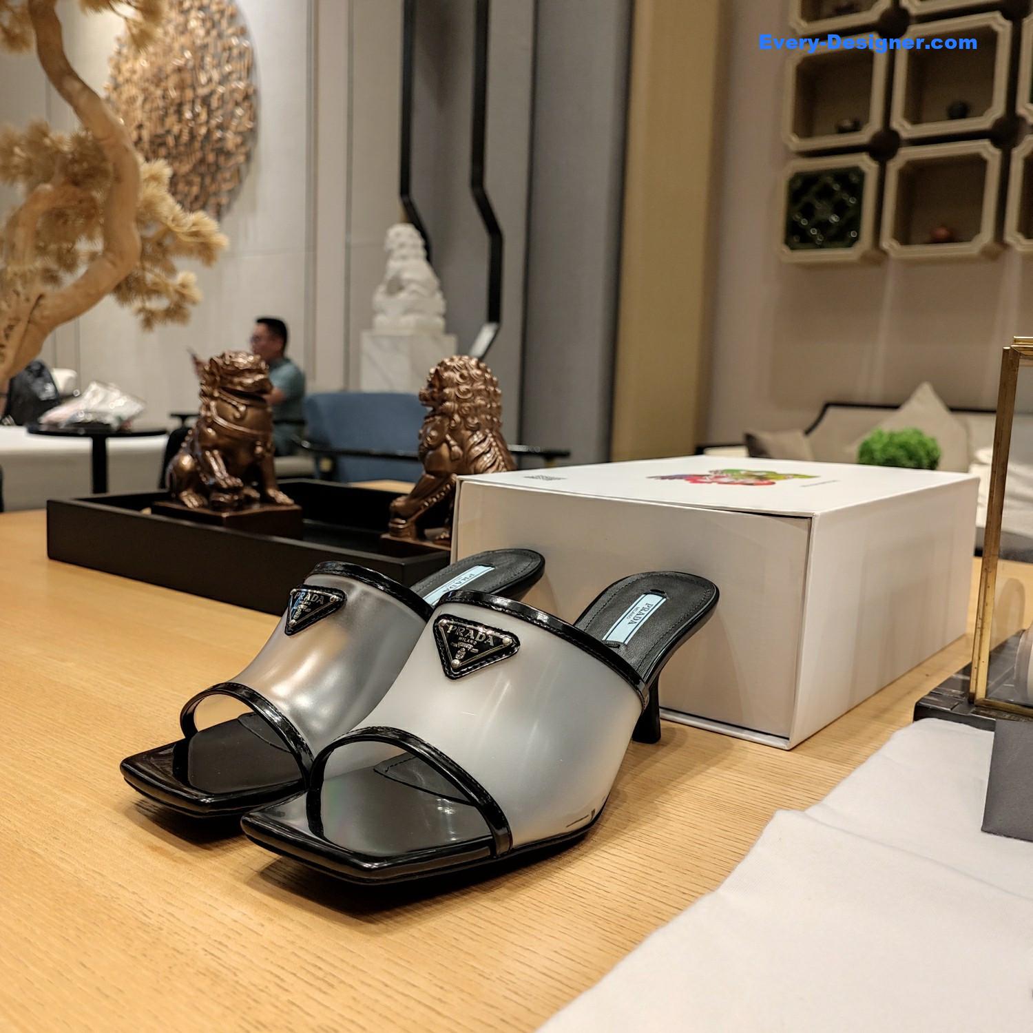 Pra*a metal logo triangle head square sandals