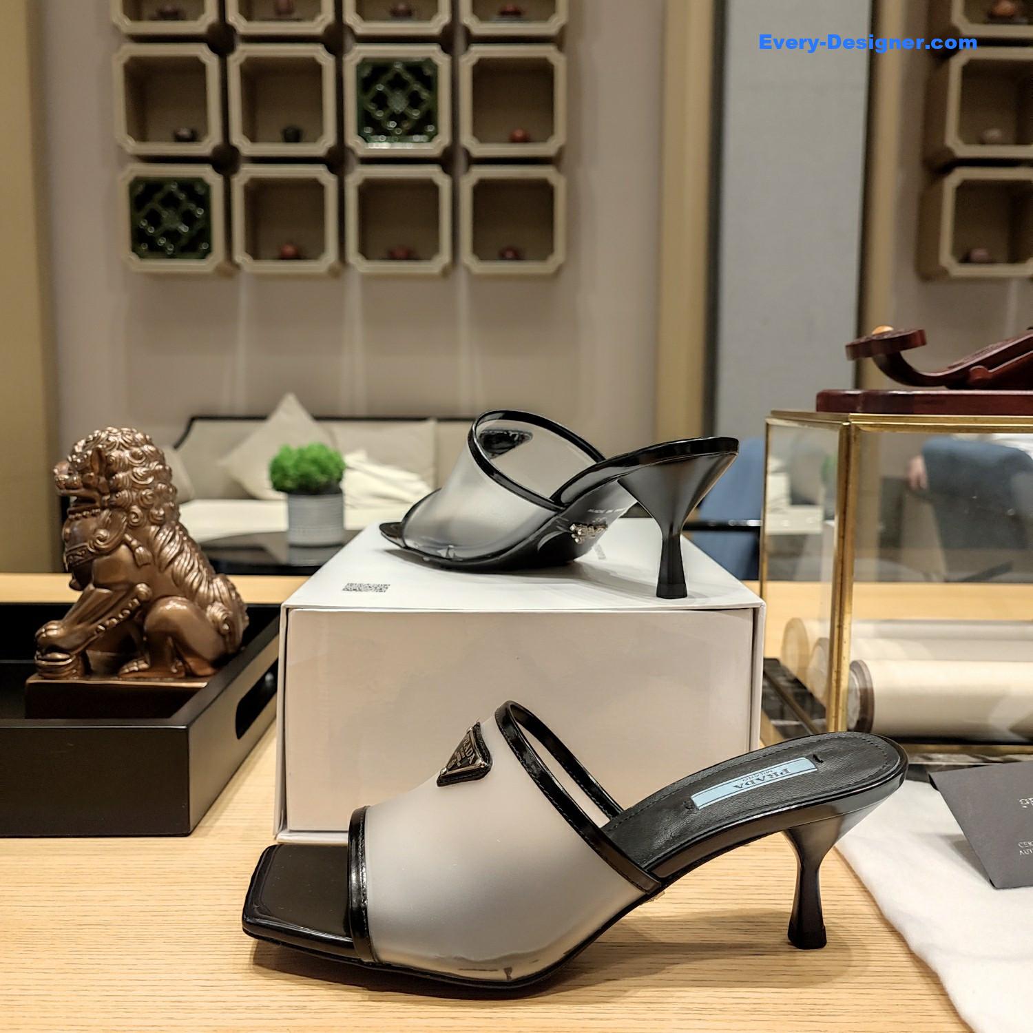 Pra*a metal logo triangle head square sandals