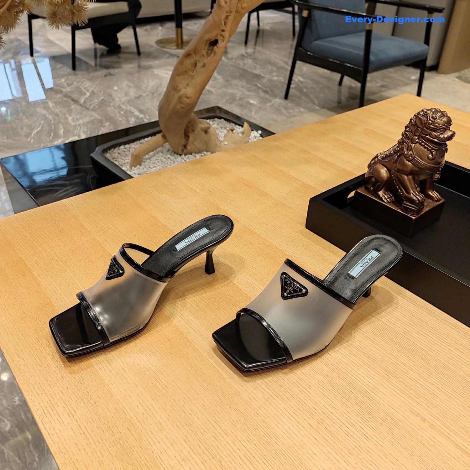 Pra*a metal logo triangle head square sandals