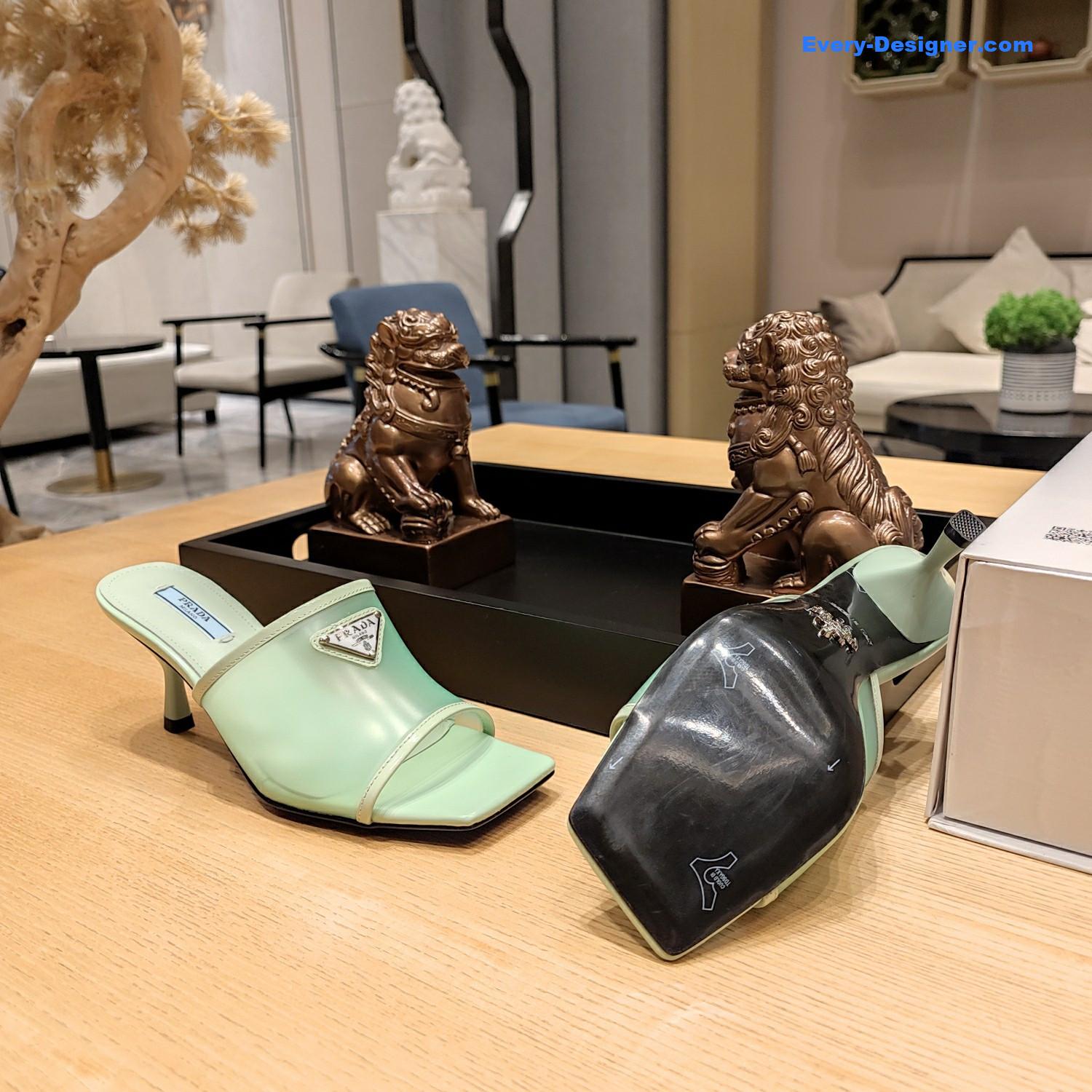 Pra*a metal logo triangle head square sandals