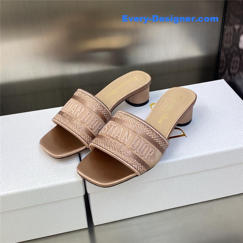 dior new flip flops color matching women’s shoes